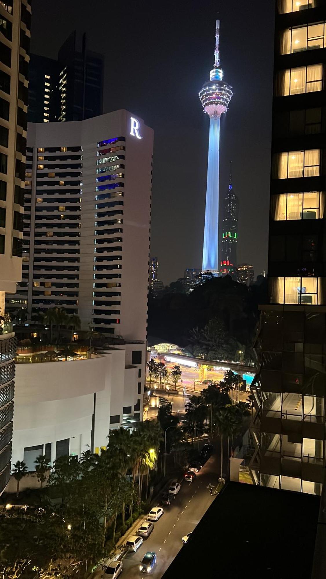 Summer Suites Klcc By Victorians Kuala Lumpur Exterior photo