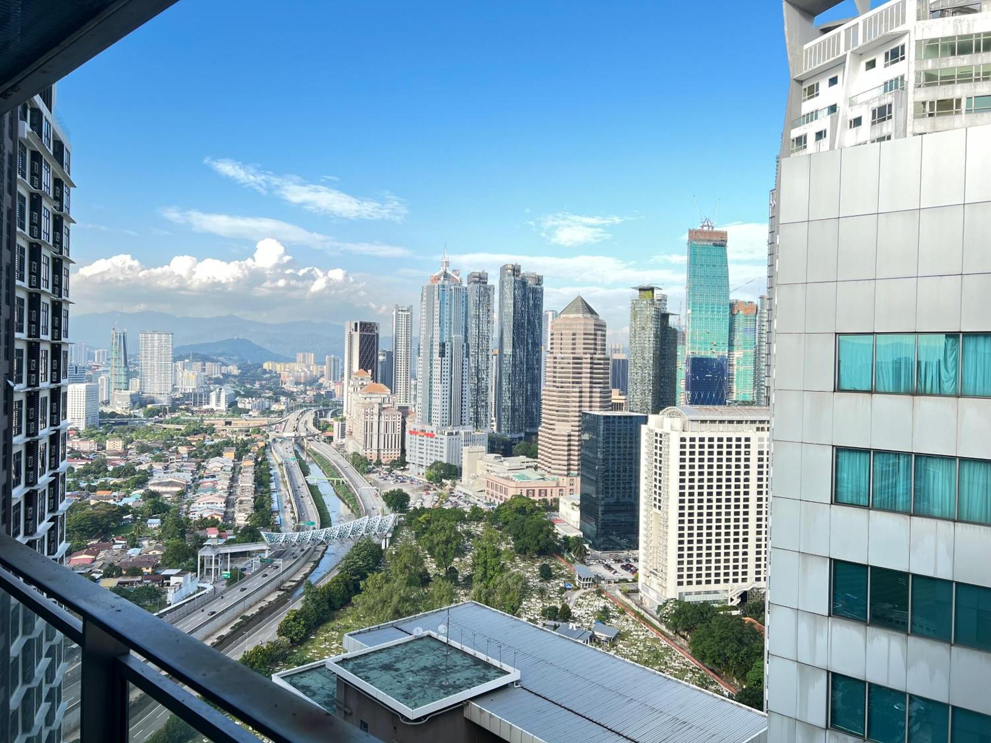 Summer Suites Klcc By Victorians Kuala Lumpur Exterior photo